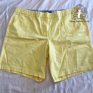 Land’N Sea 16 Women’s Shorts Pastel Yellow PRELOVED